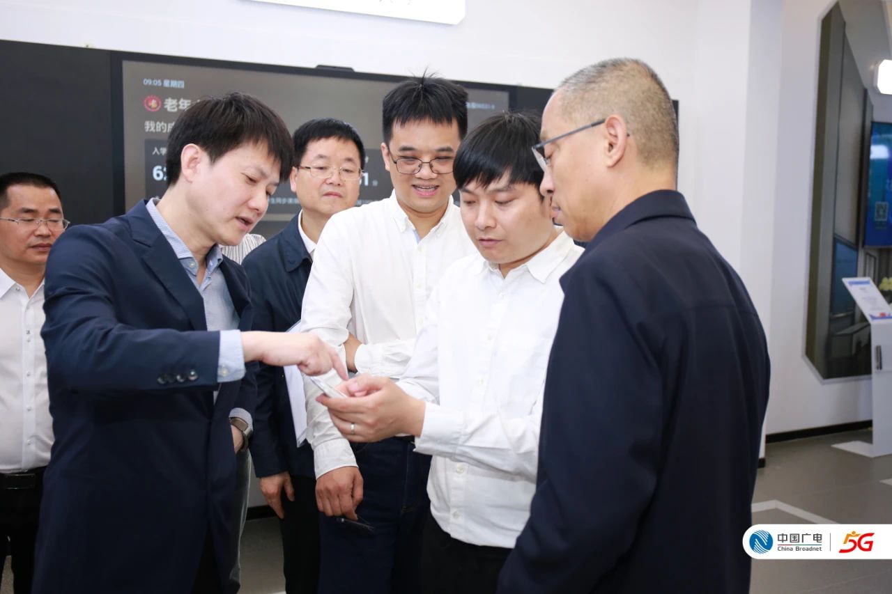 中國(guó)廣電湖南公司力爭(zhēng)在12月底前全面展開一體機(jī)推廣工作