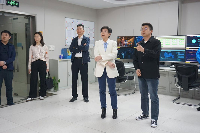 中國廣電陳薇調(diào)研廣東廣電網(wǎng)絡(luò)，要求加快“全省一網(wǎng)”整合